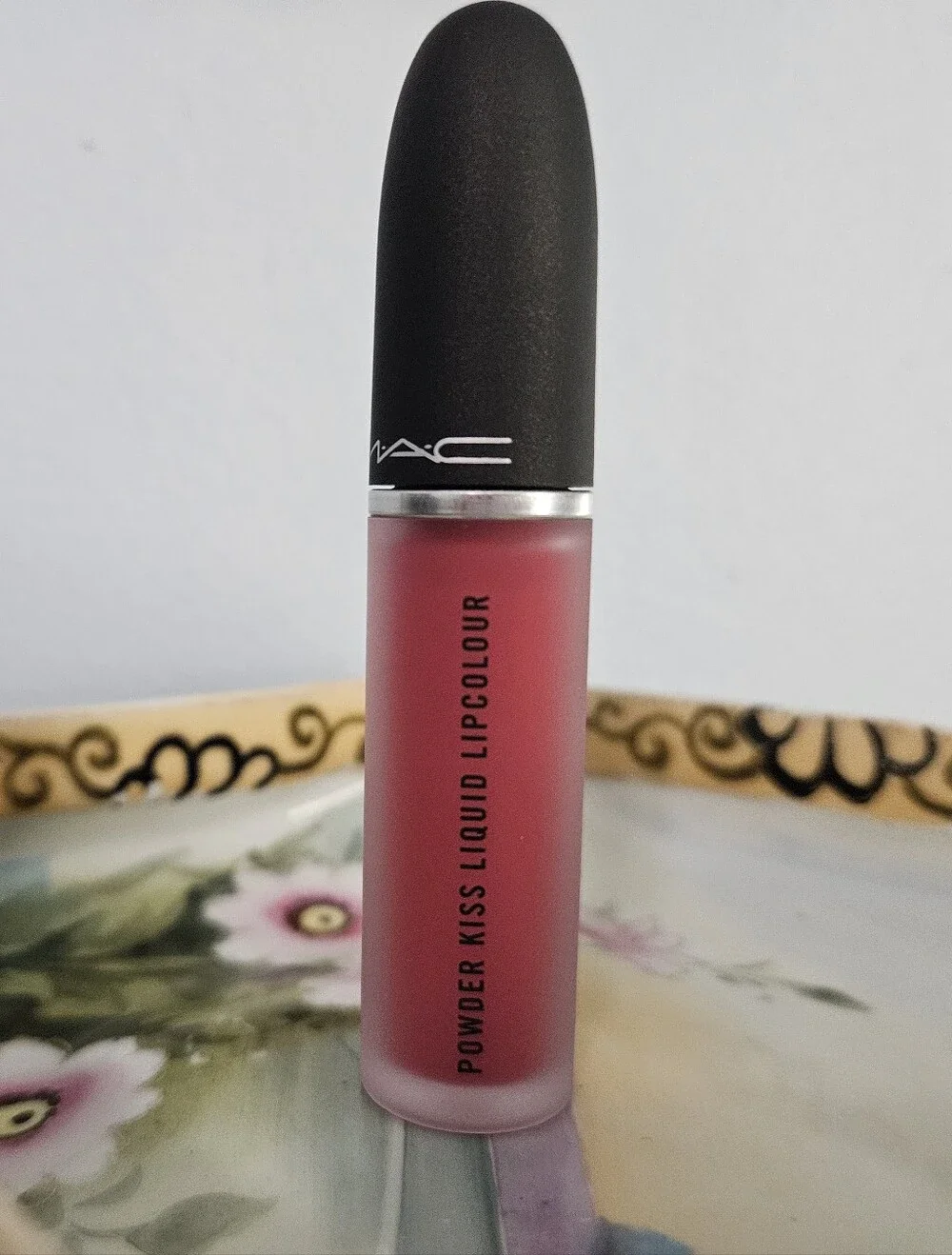 MAC Cosmetics Kiss Liquid Lipcolour -